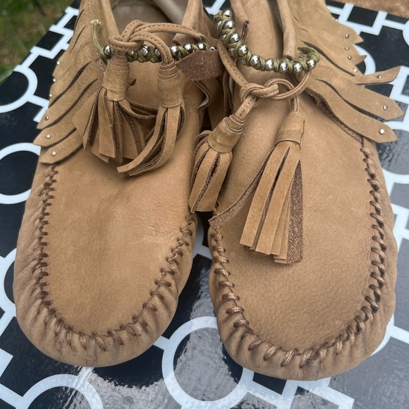 Bernardo moccasin tassel shoes size 7.5 - Picture 4 of 5